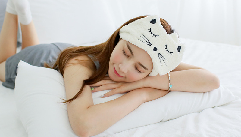 6 món đồ giúp bạn ngủ ngon hơn trong những đêm hè oi bức