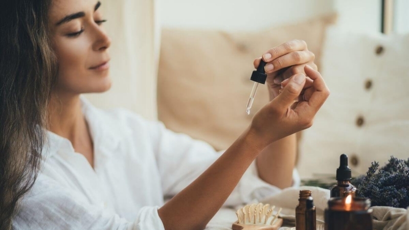 Bỏ túi 5 loại tinh dầu giúp “reset” tinh thần hiệu quả tại nhà