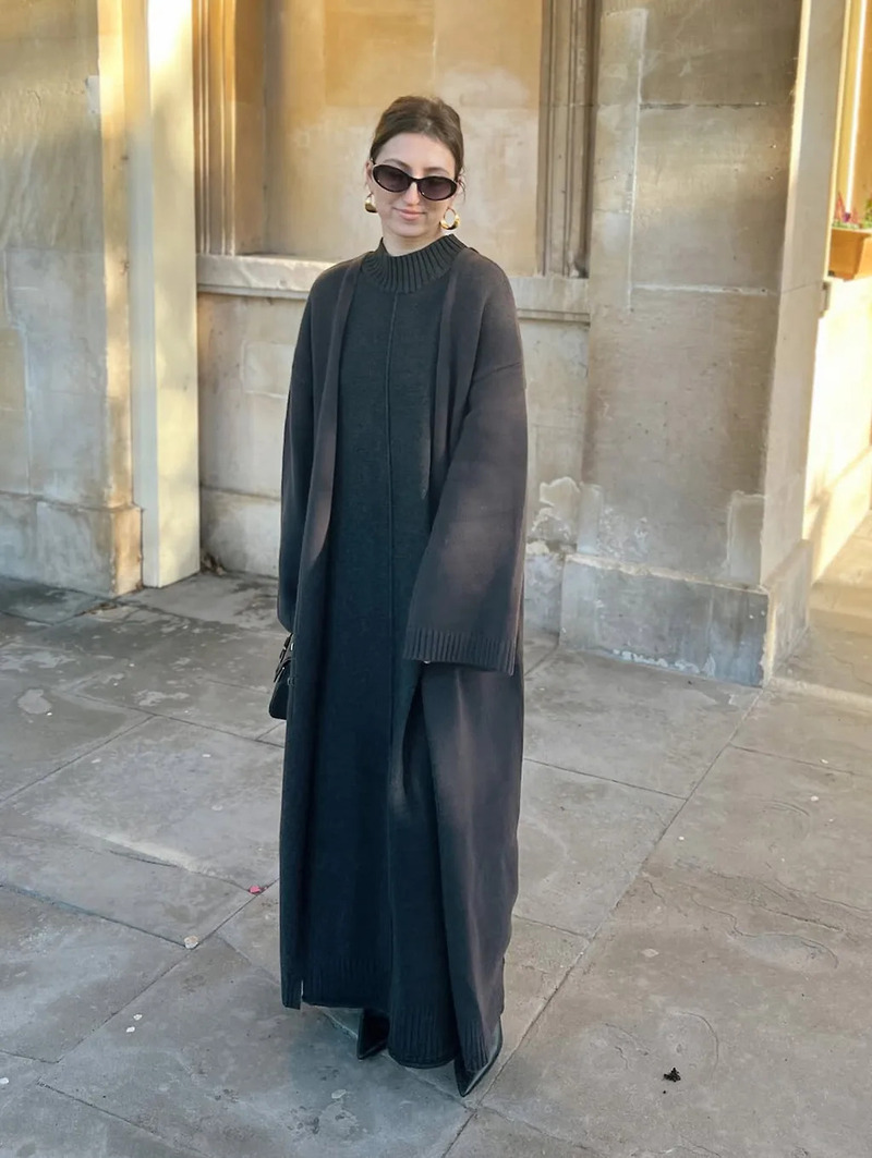 dien-vay-dai-theo-phong-cach-effortless-chic (5).jpg