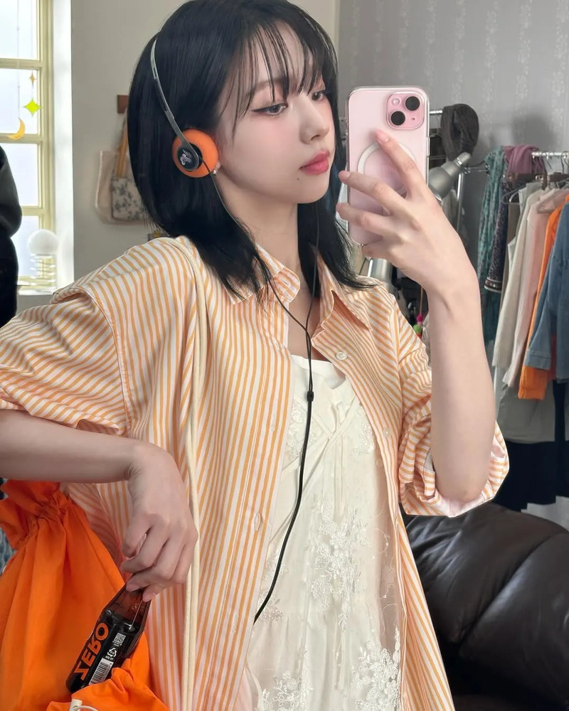 5-cach-bien-hoa-ao-so-mi-trendy-cho-mua-He-2026-5.jpg