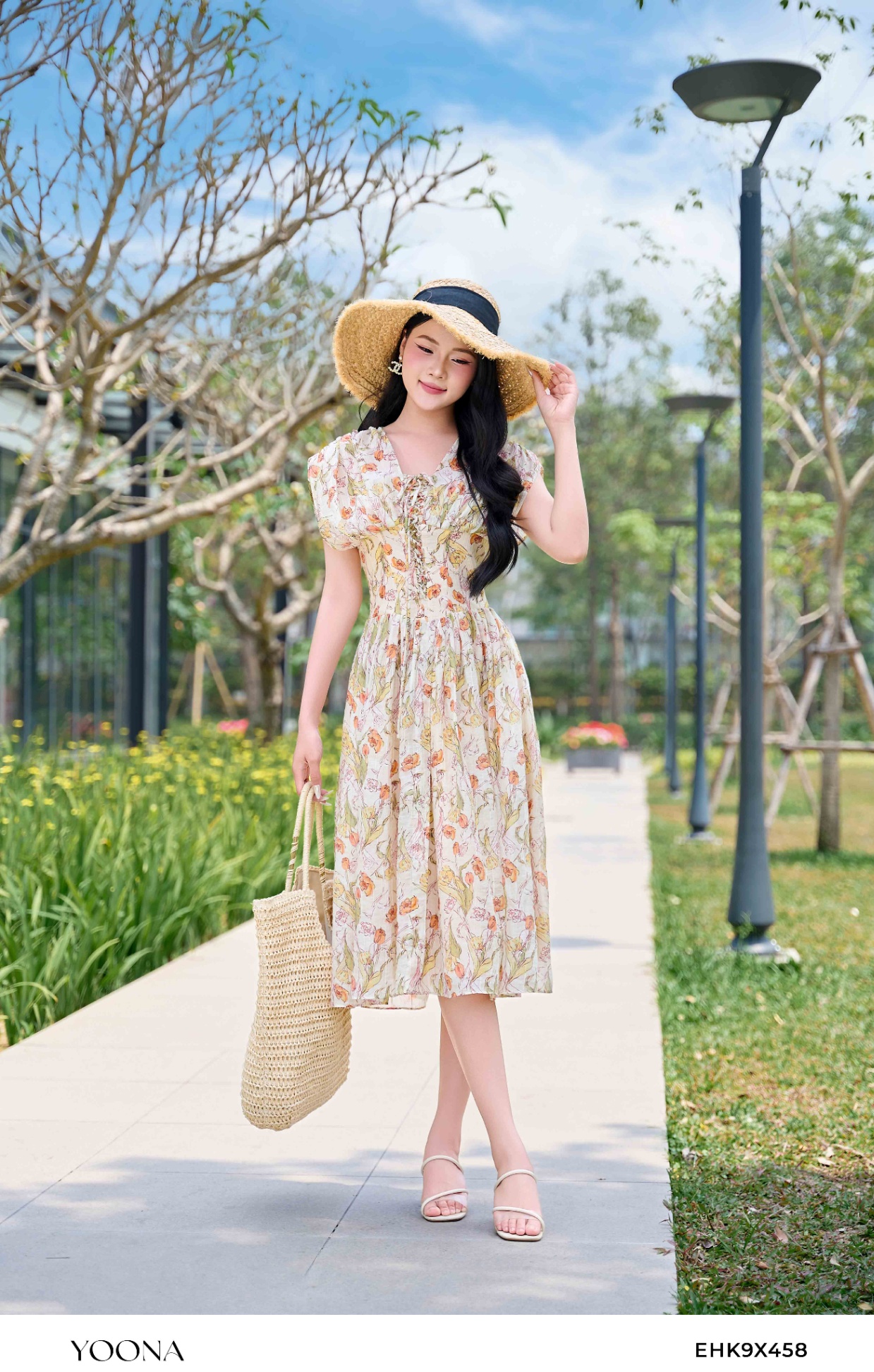 EHK9X458 - Đầm tơ nhăn hoa