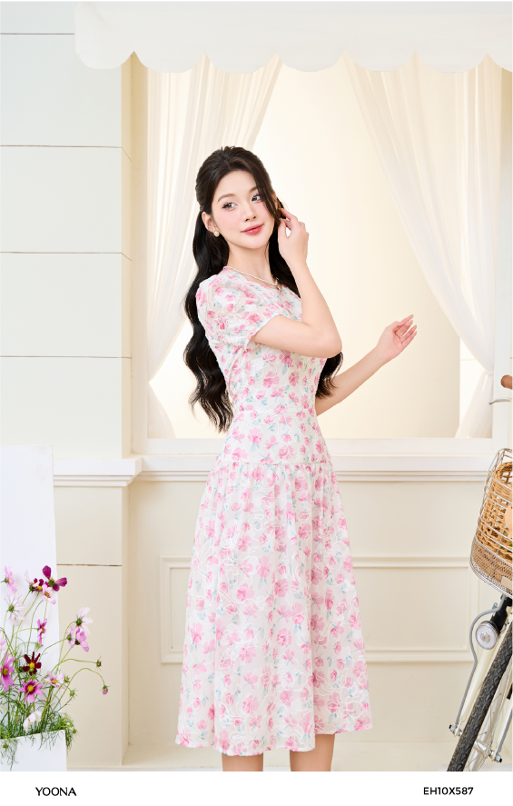 EH10X587 - Đầm tơ thêu hoa hồng