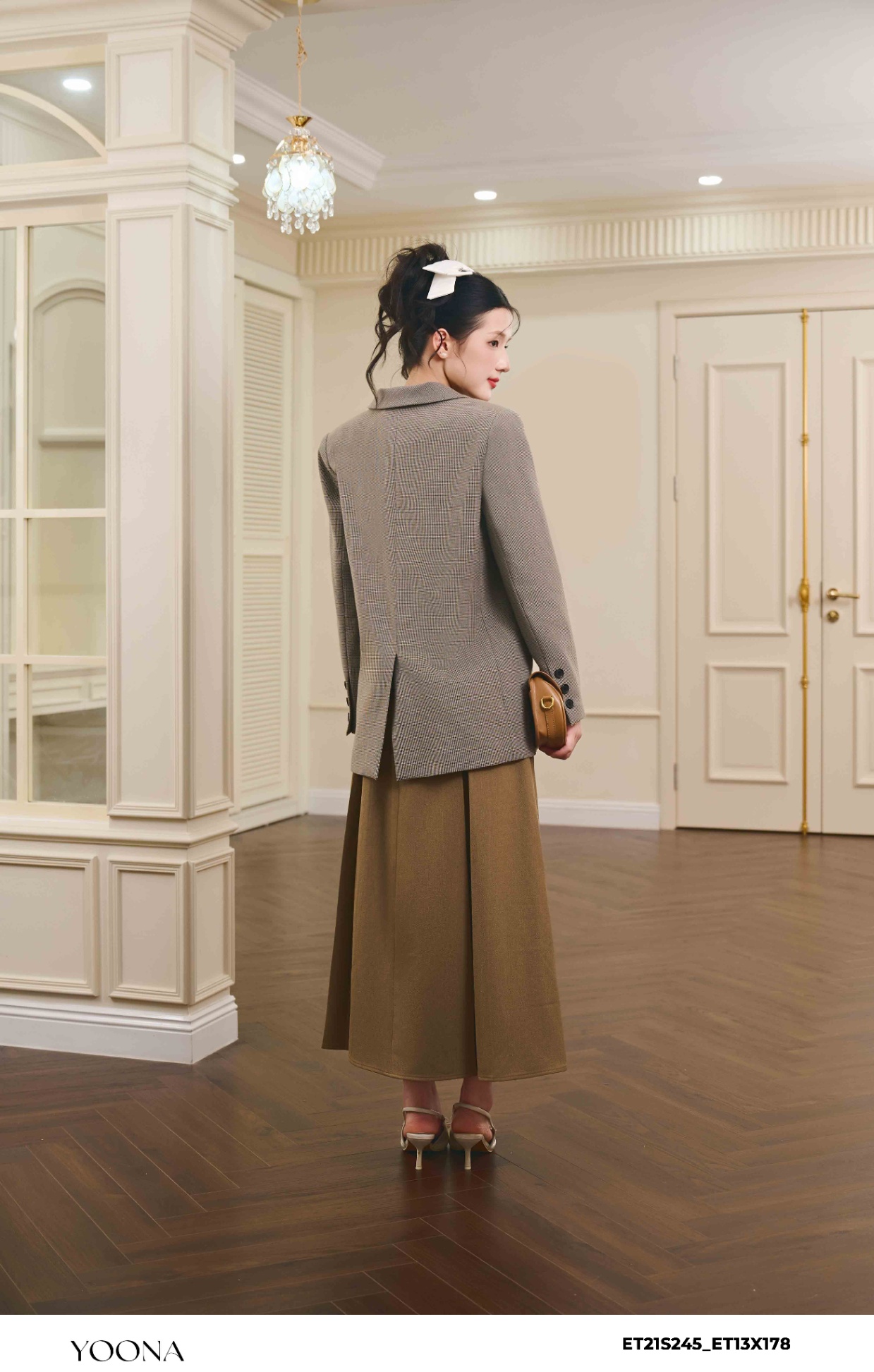 ET21S245 - Áo khoác twill silk