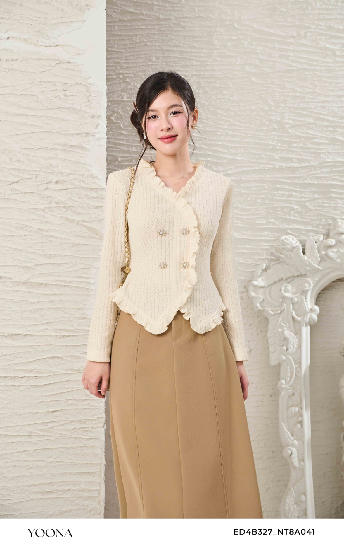 ED4B327 - Áo len nhung kẻ