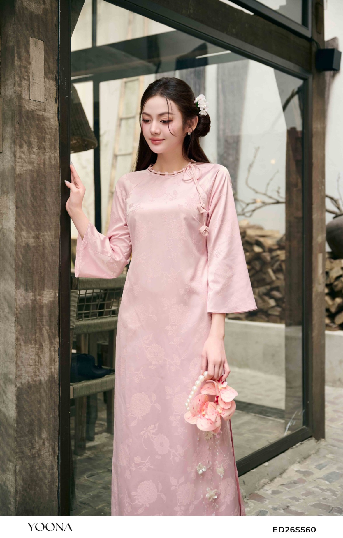 ED26S560 - Sét áo dài lụa gấm thêu hoa