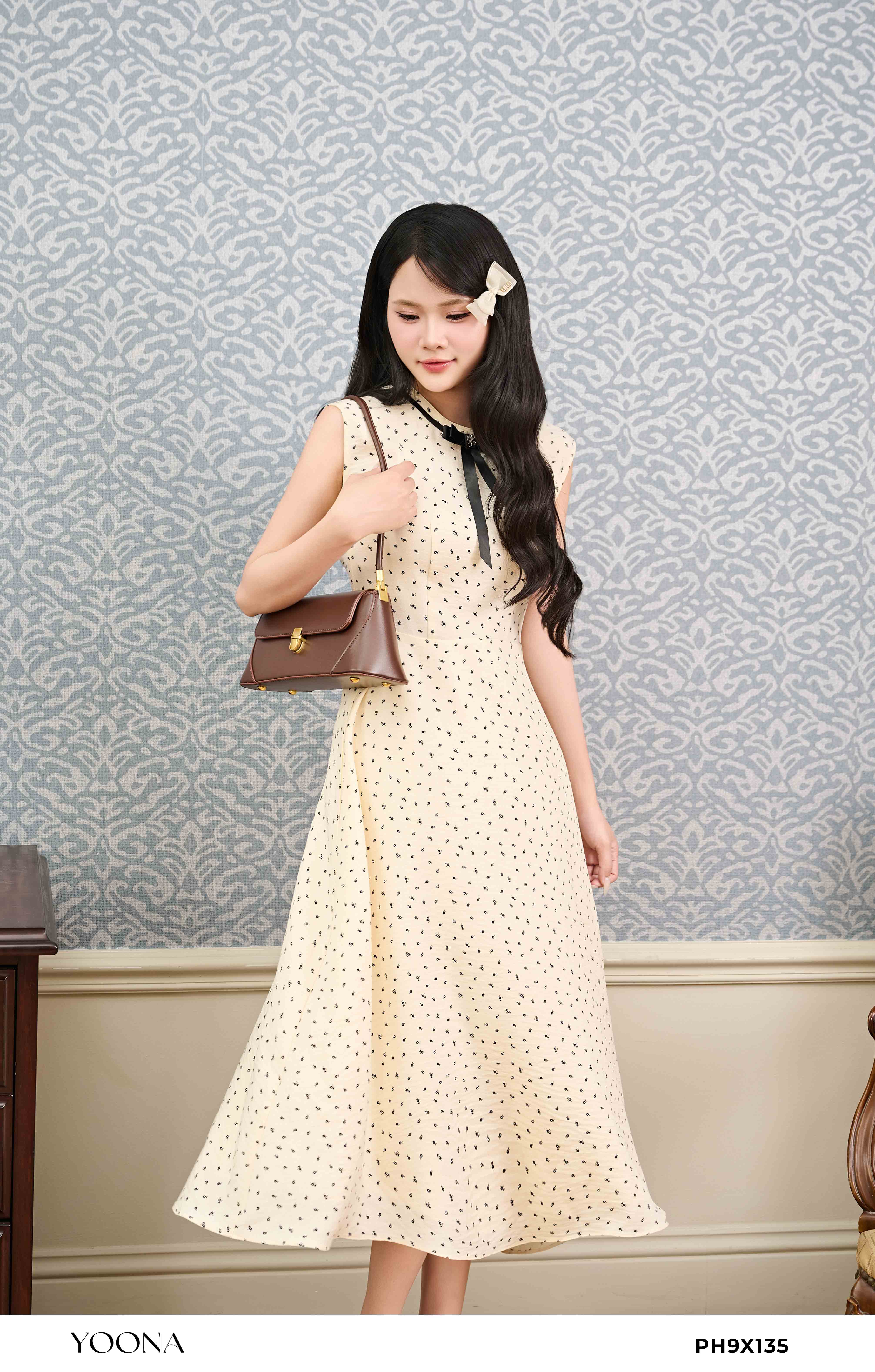 PH9X135 - Đầm đũi vân chéo hoa nhí đen