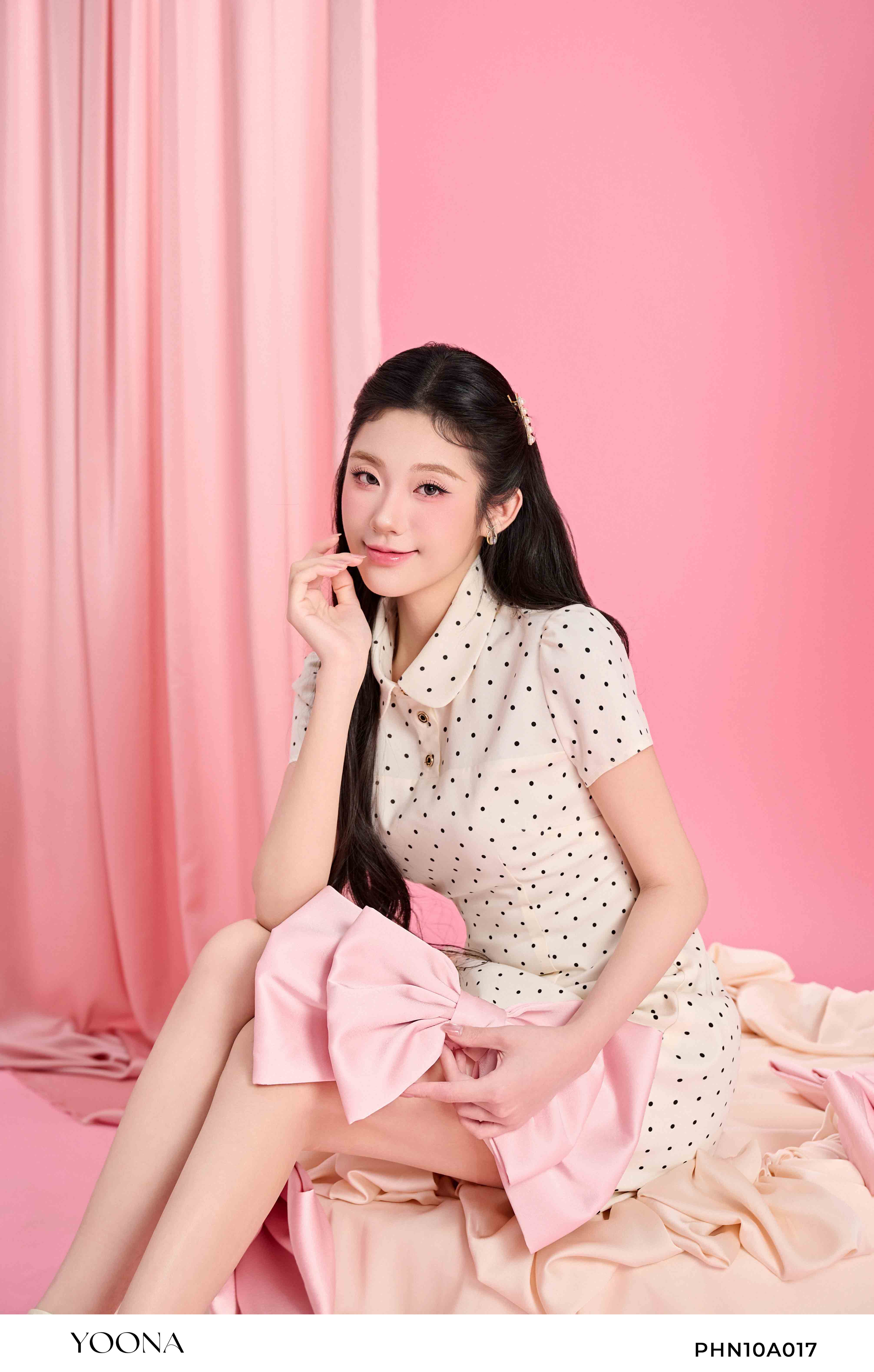 PHN10A017 - Đầm chéo chấm bi