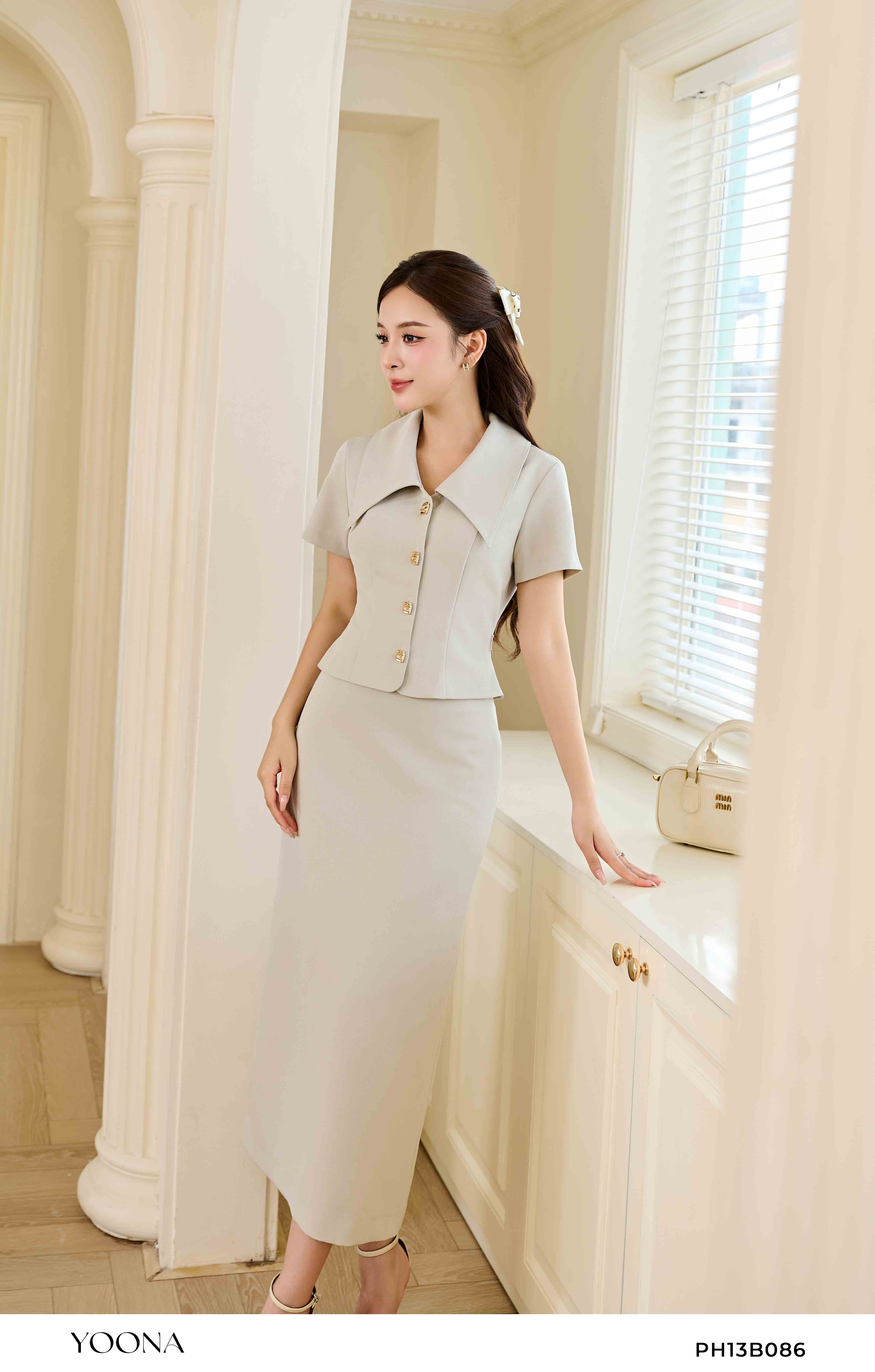PH13B086-Bo-twill-silk-van-1.jpg?v=1773822313