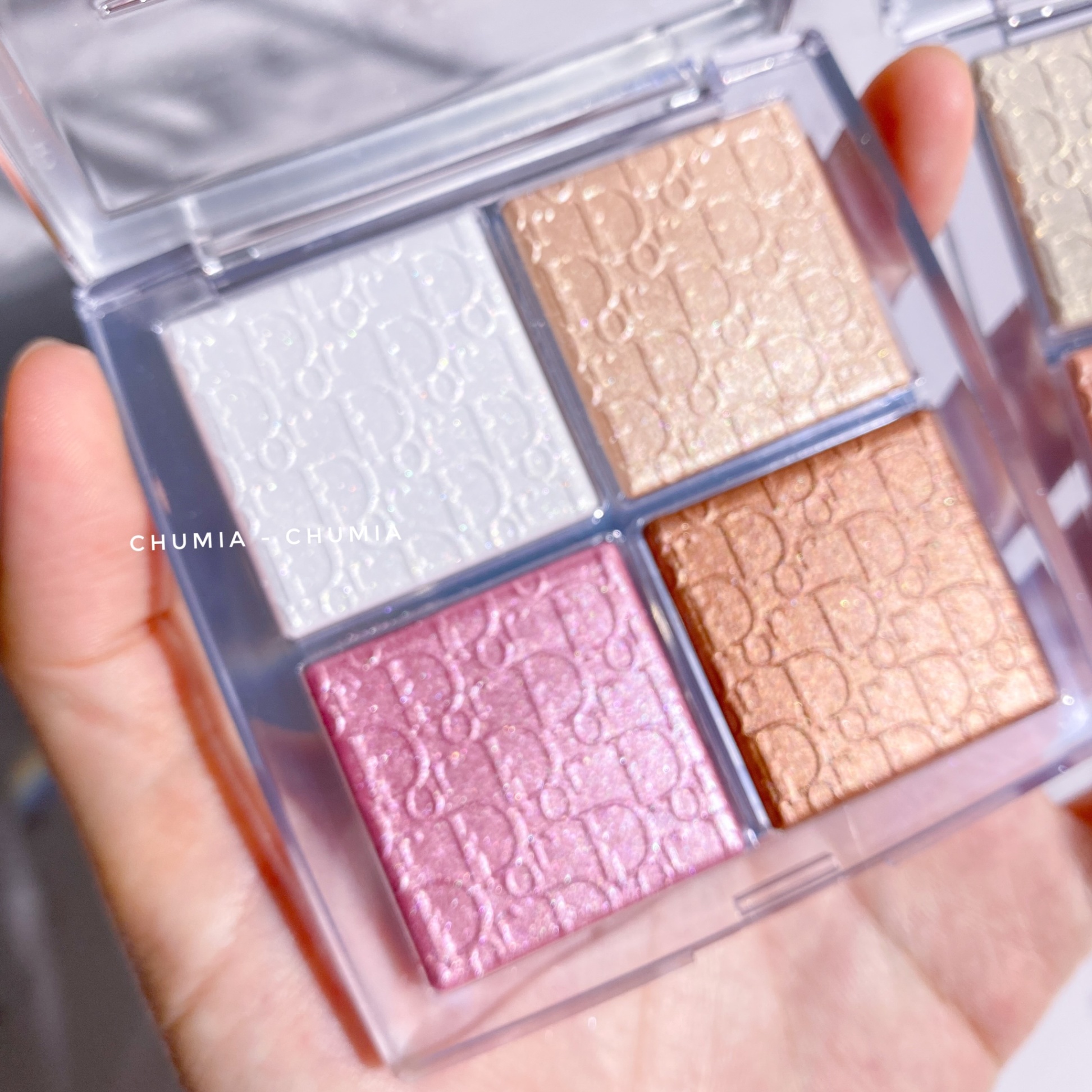 Bắt sáng DIOR glow face - 001 universal