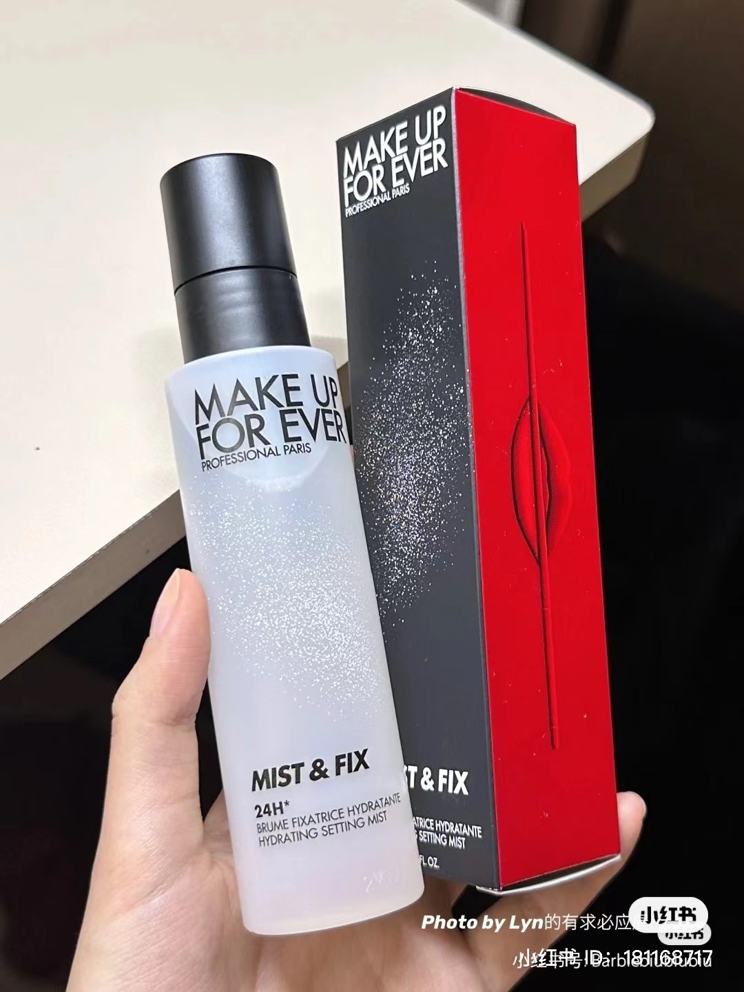 Xịt khoá nền MAKE UP for ever mist & fix (set 1 chai 100ml + 1 chai 30ml)