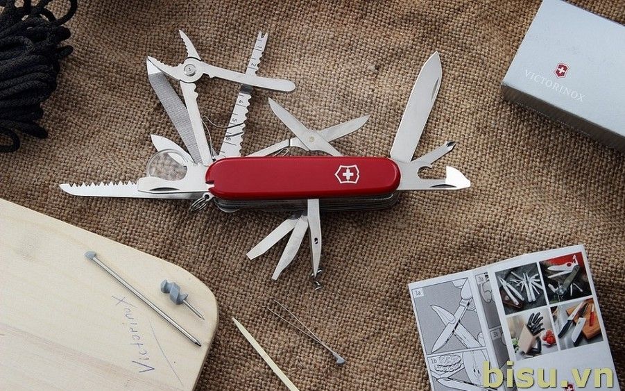 Victorinox Swisschamp giải cứu Rùa biển .