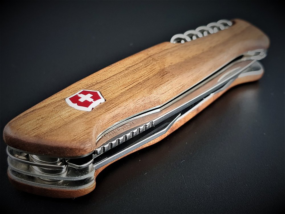 Dụng cụ đa năng Victorinox - 130mm - Ranger Wood 55