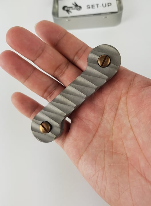 Keybar Carved Titanium