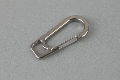 Móc khóa EDC - Carabiner Titan cỡ vừa ( T25 - 50mm - lưng răng cưa)