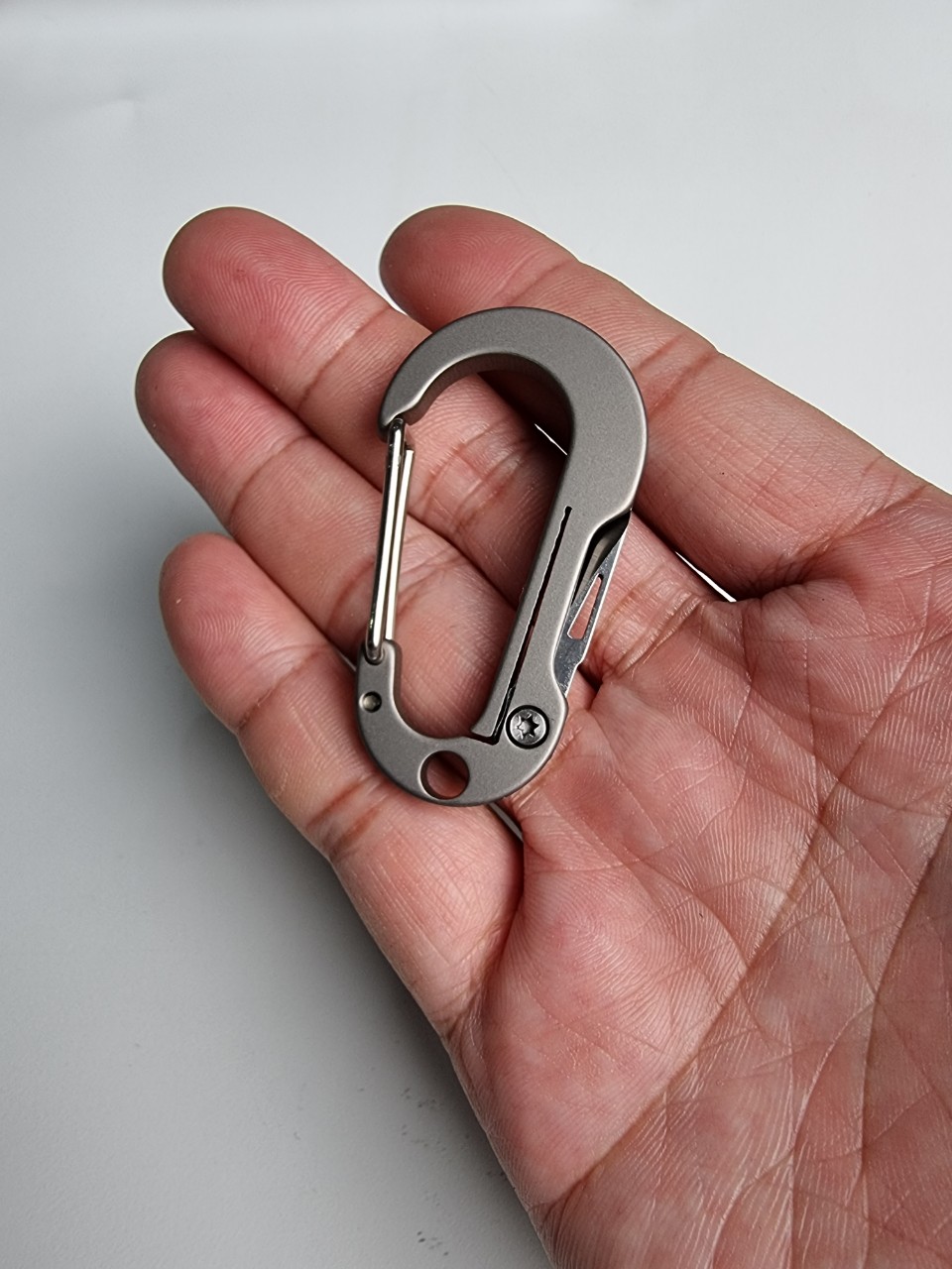 Móc khóa EDC - Carabiner Titanium kèm dao T78 (C.Ti.72mm)