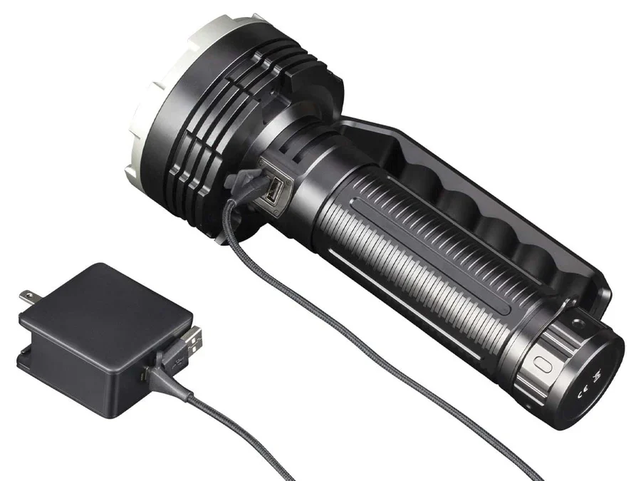 Đèn pin FENIX LR80R (18.000 Lumens)