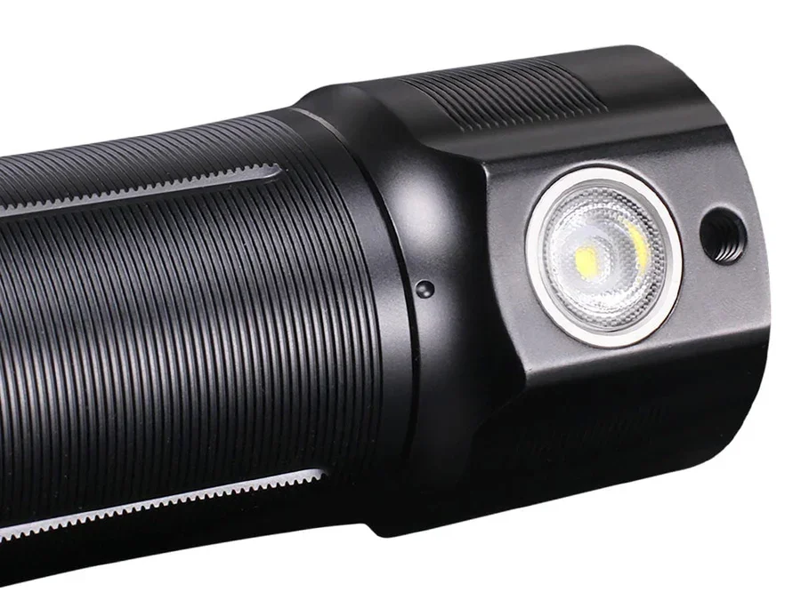 Đèn pin FENIX WT50R (3700 Lumens)