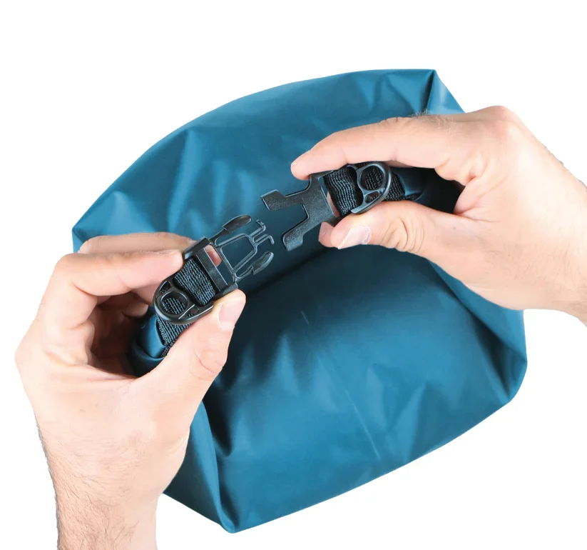Túi chống nước Coghlan's Lightweight Dry Bag 10L