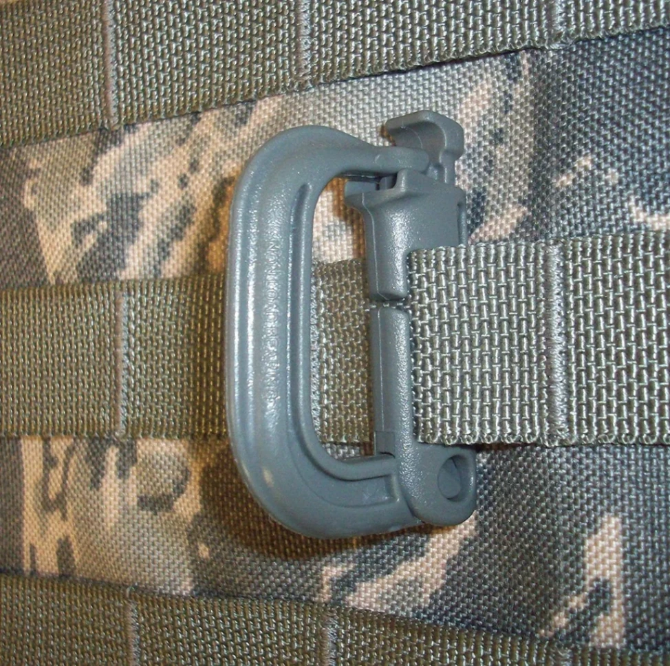 ITW- Carabiner cài molle GrimLOC Green made in USA ( màu foliage green )