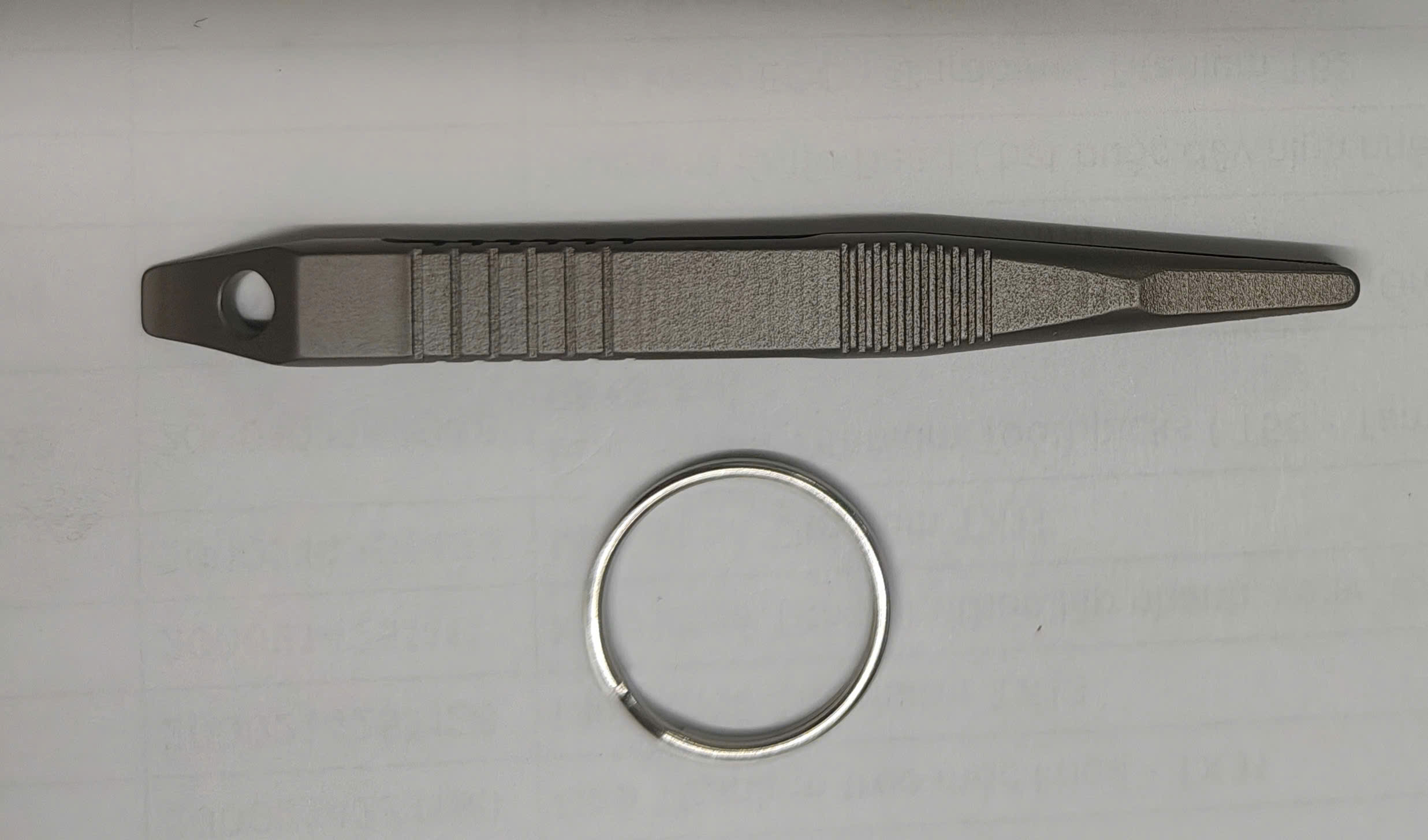 Nhíp Titanium TX18 kèm ring
