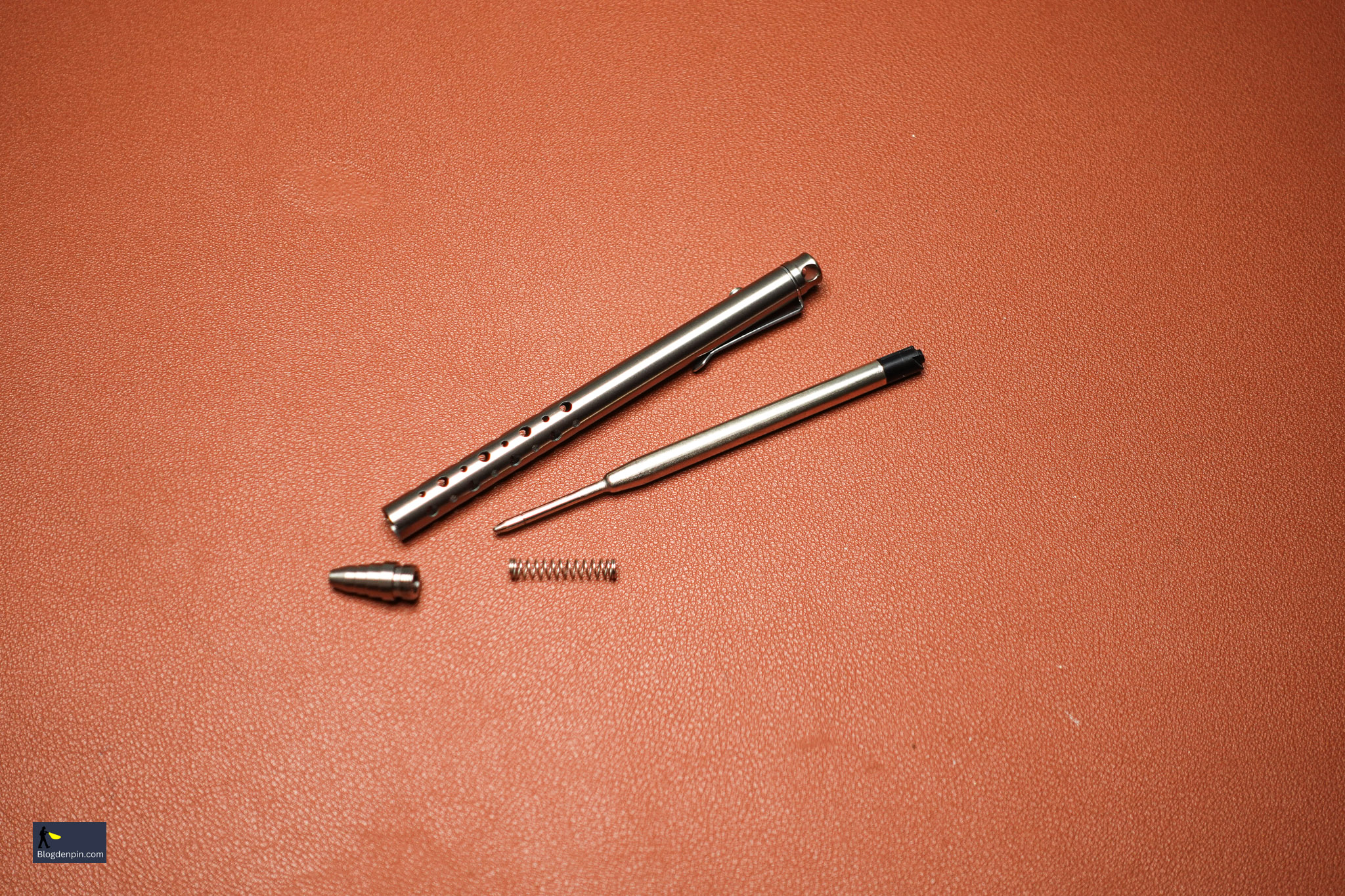 But-bi-Titanium-ngoi-Parker-TX44_TX44 Titanium Pen - 5.jpg