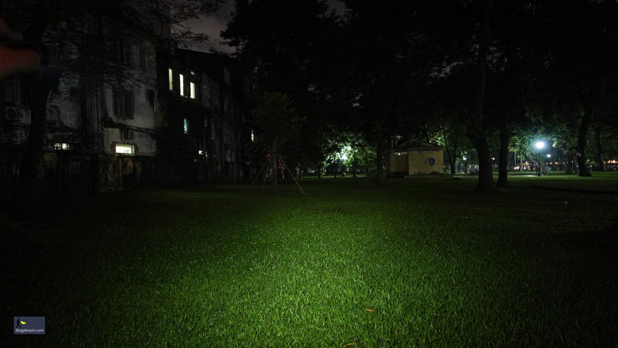 Den-pin-cau-ca-SUNREI-H260-PRO-260-Lumens-_Sunrei H260 Pro-02.jpg