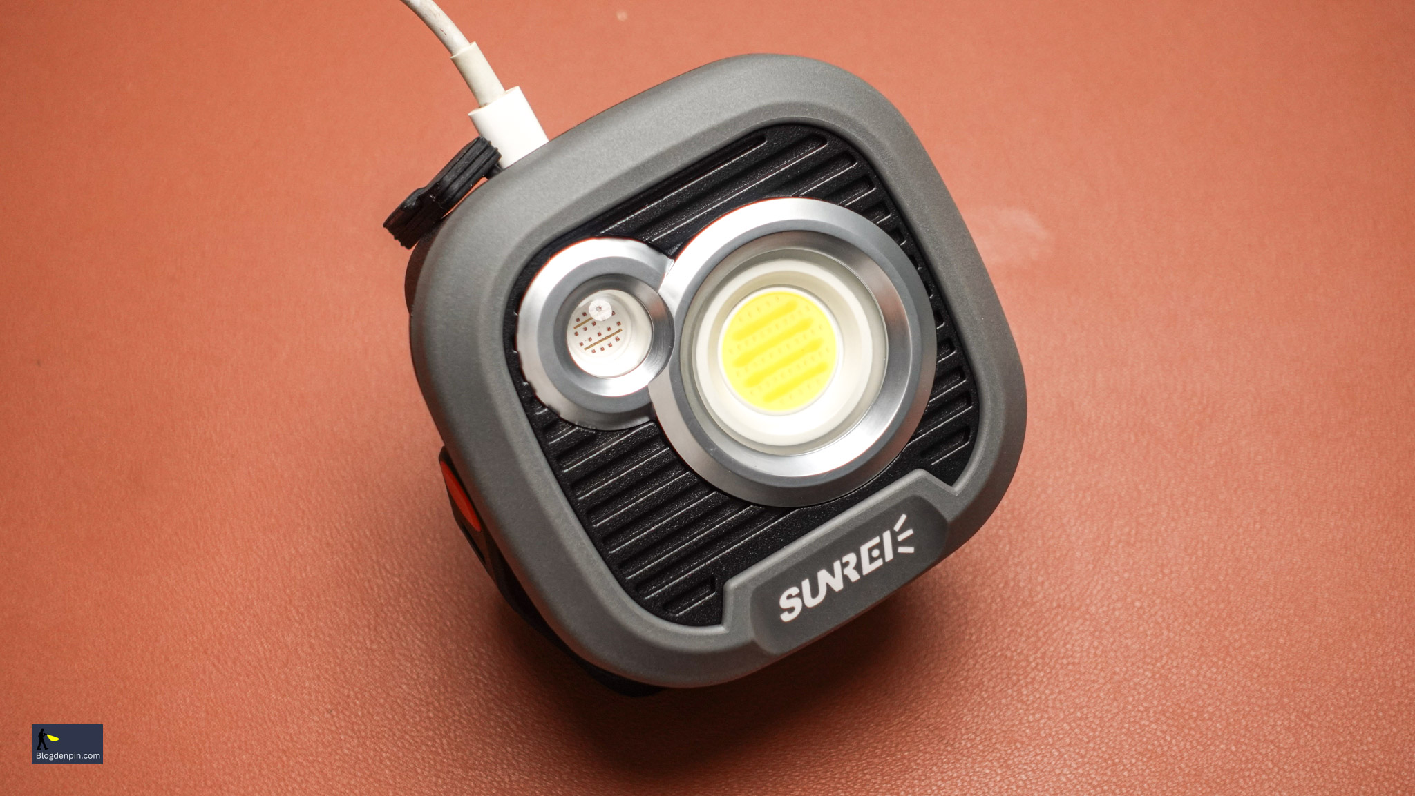 Den-pin-da-nang-SUNREI-C1600-1500-Lumens-_Sunrei C1600-12.jpg