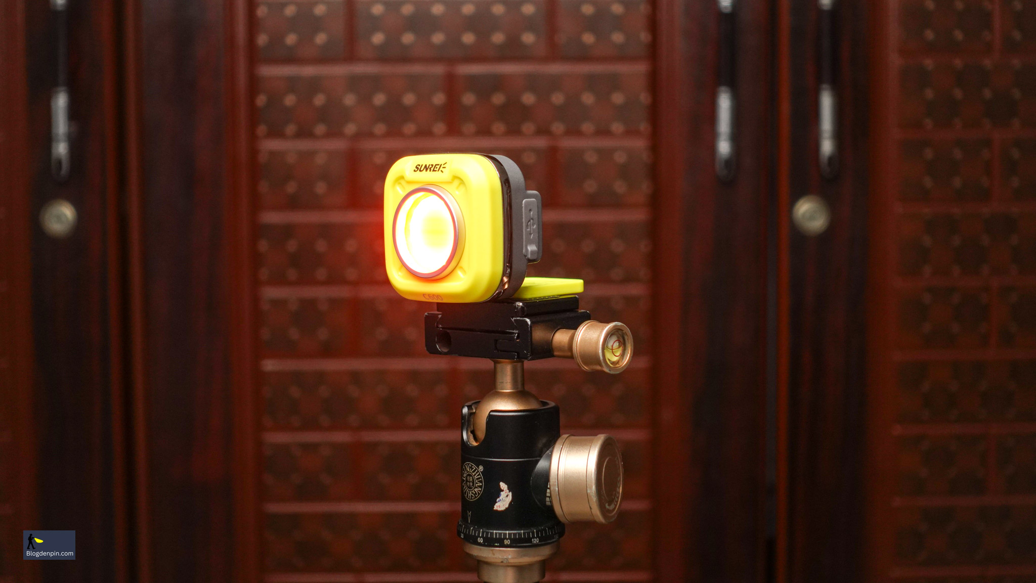 Den-pin-da-nang-SUNREI-C600-600-Lumens-_Sunrei C600-02.jpg