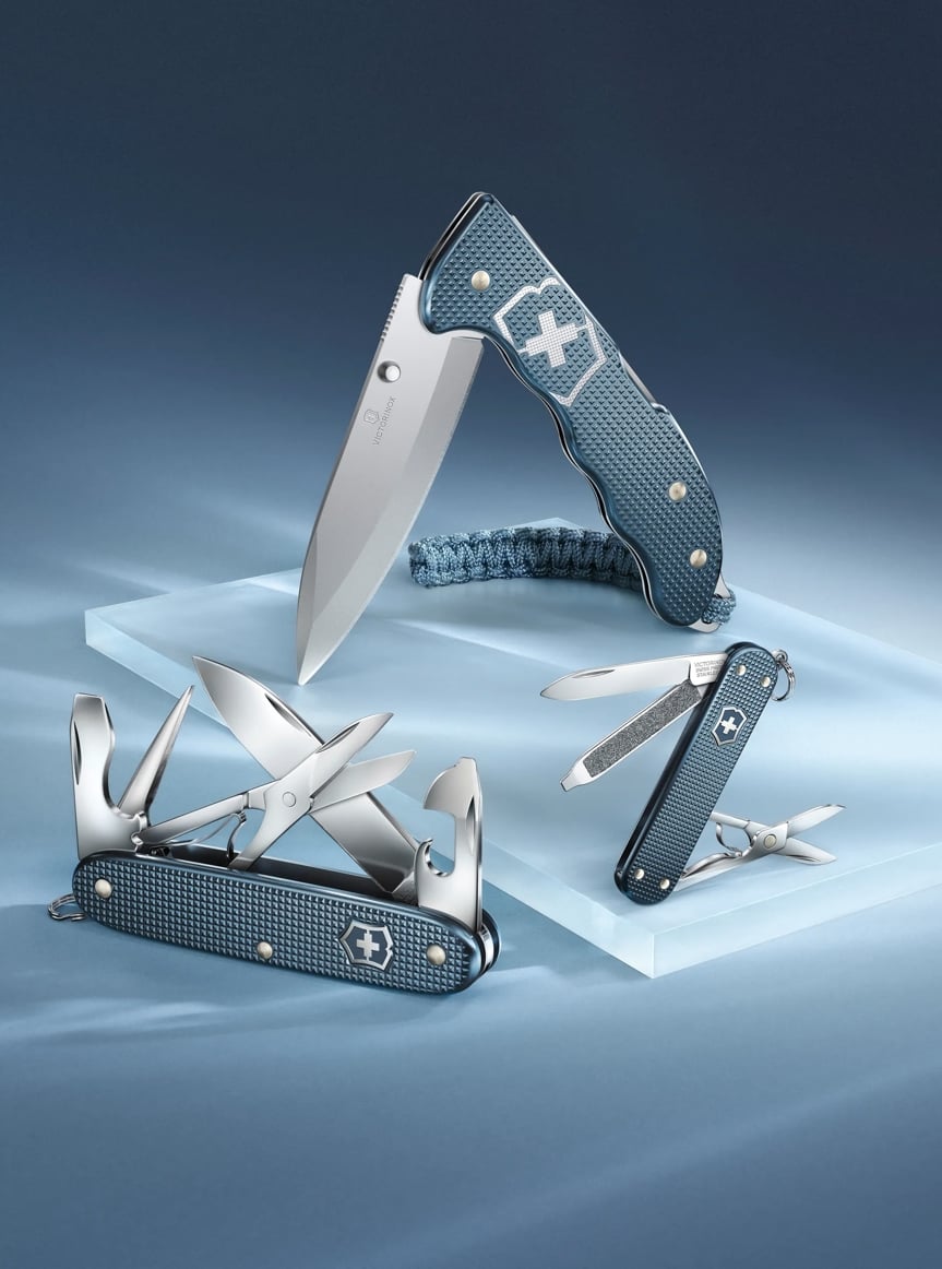 Dung-cu-da-nang-Victorinox-93mm-Pioneer-X-Alox-Limited-Edition-2026-Glacier-Blue--5.jpg?v=1774516007