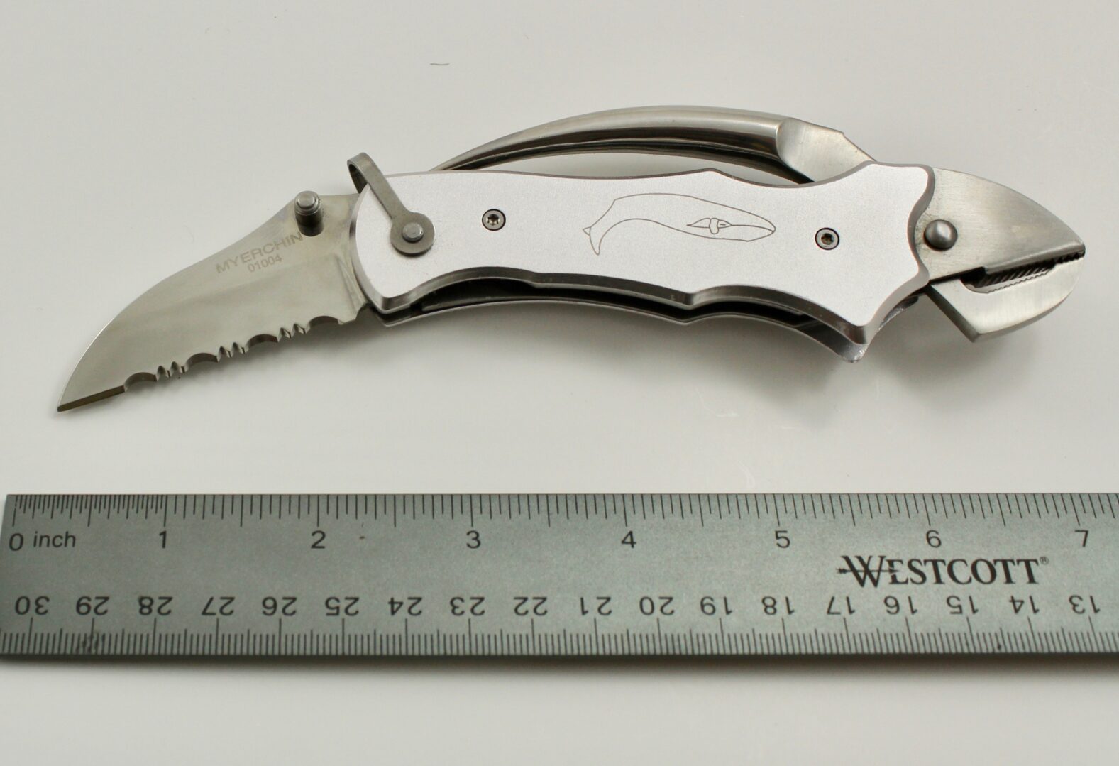 Dung-cu-da-nang-cho-thuy-thu-P300SL-Sailor-s-Tool-_P300sl-bld-op.jpg