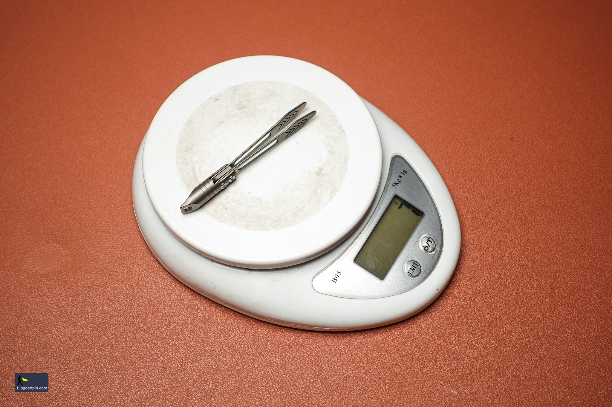 EDC-TX14-NHIP-TITANIUM_EDC Items-07.jpg