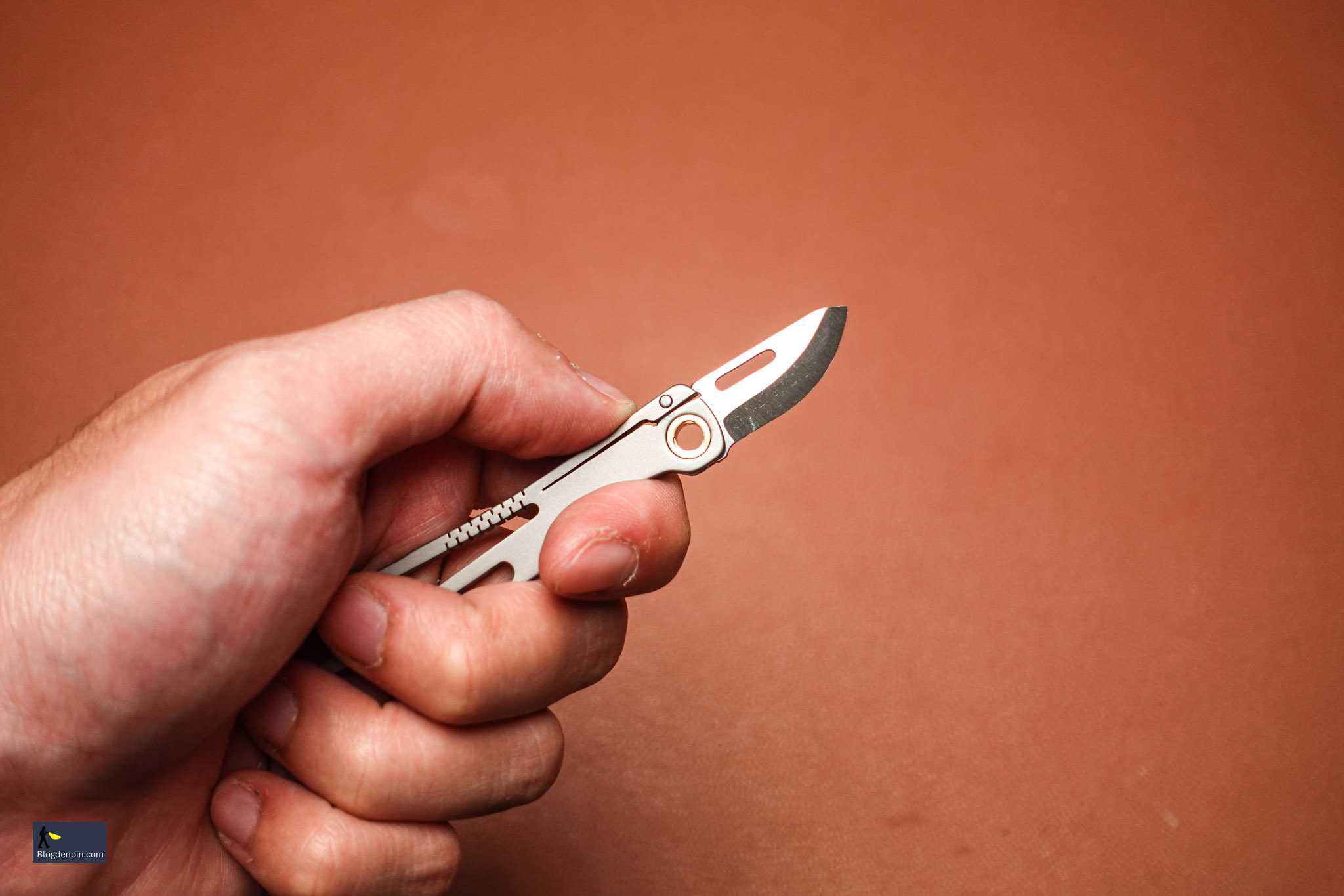 Nhip-Titanium-kem-luoi-roc-giay-TX26_EDC Items-58.jpg
