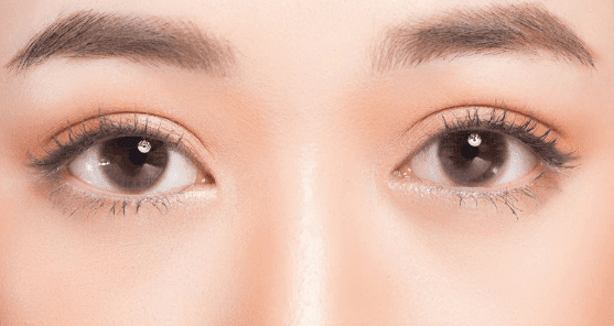 Lens nâu tự nhiên cho nữ sinh tự tin đến trường