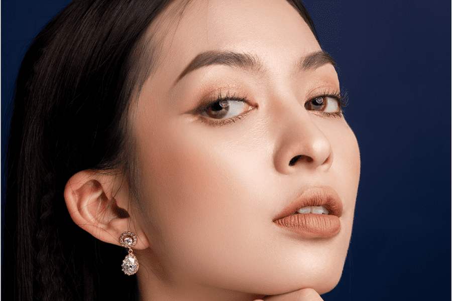 Điều gì khiến lens nâu tây trở thành màu lens “gây sốt”?