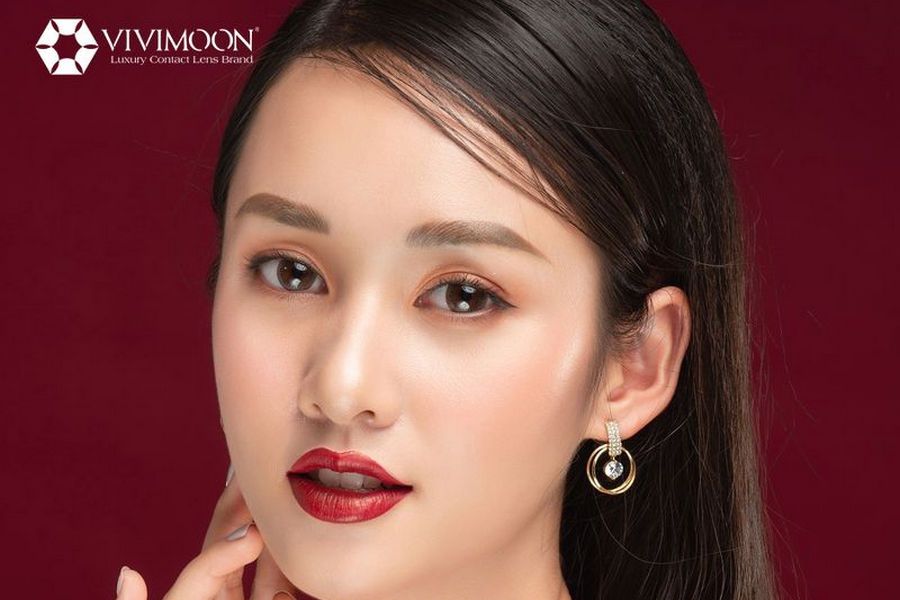 MẮT ĐEN ĐEO LENS MÀU GÌ ĐẸP VÀ TỰ NHIÊN NHẤT?