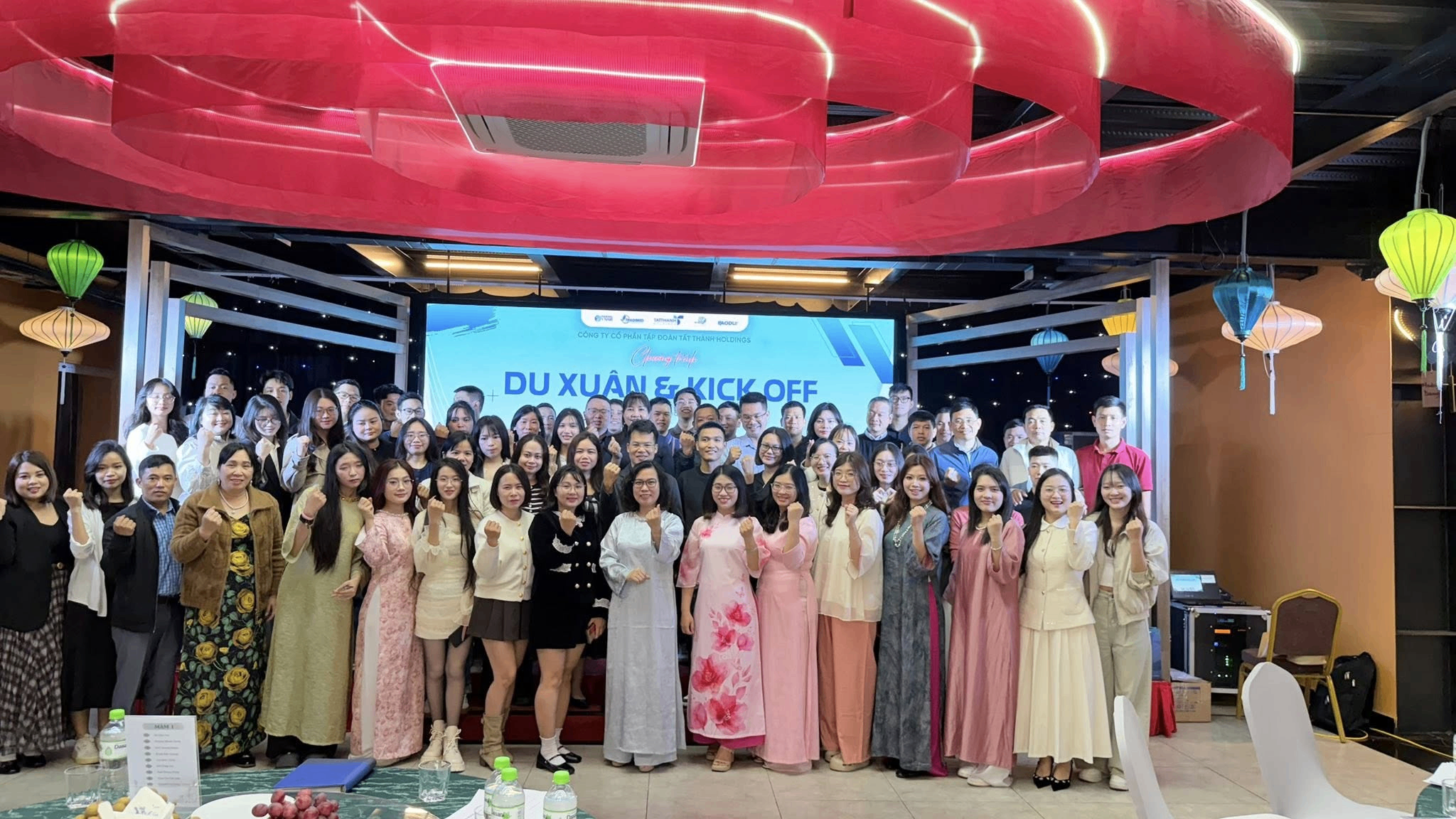 Du-Xuan-amp-Kick-Off-2026-Tat-Thanh-Holdings-Khoi-Dong-Nam-Moi-Voi-Tinh-Than-But-Pha-3.png