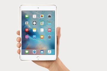 iPad Mini 4 | 128GB, Wi-Fi,  White