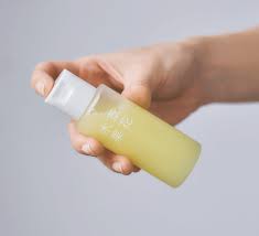 tinh-dau-duong-da-va-toc-yuzu-sokamocka.png