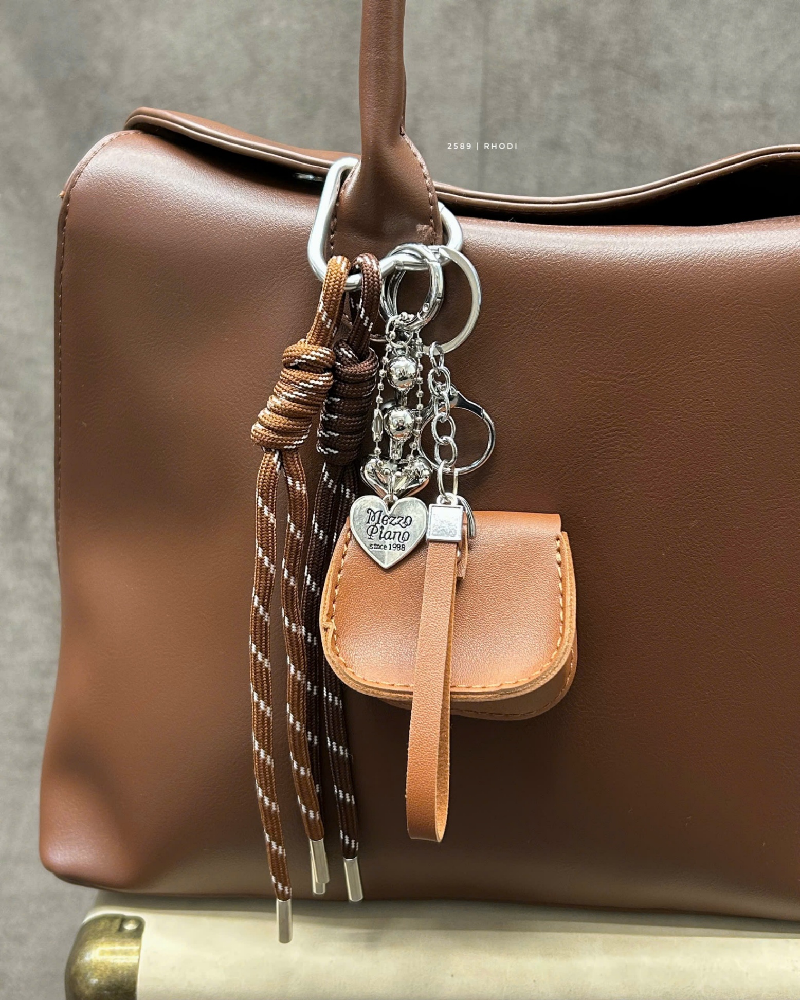 Móc keybag 2589 túi tim - NÂU