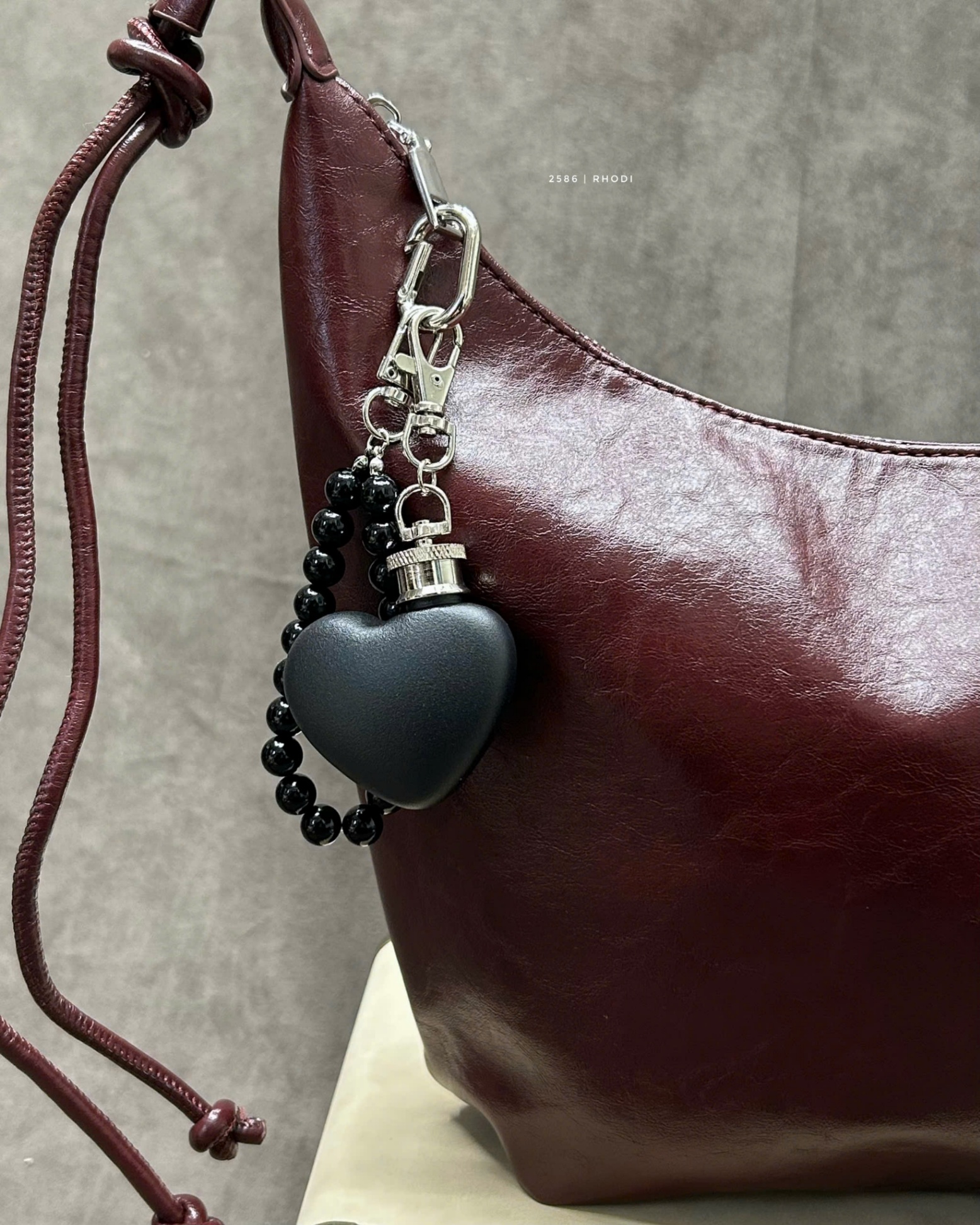 Móc Keybag 2586 trái tim đen