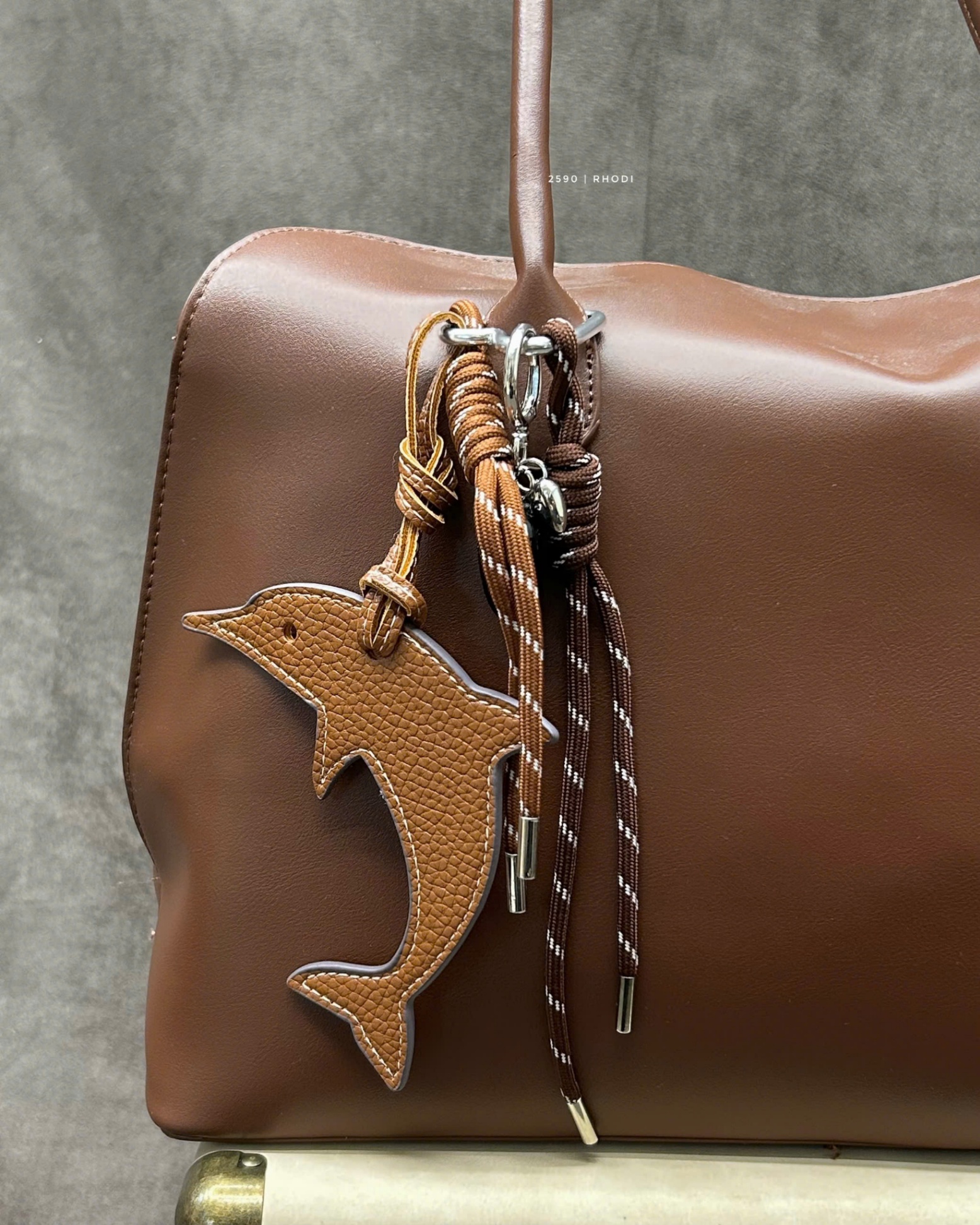 Móc keybag 2590 cá heo - NÂU