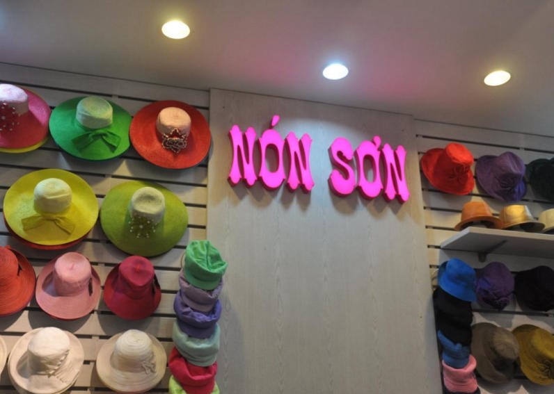 Cửa Hàng Nón Sơn