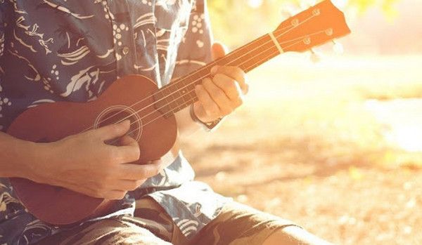 Hướng dẫn chơi Ukulele cho người mới bắt đầu