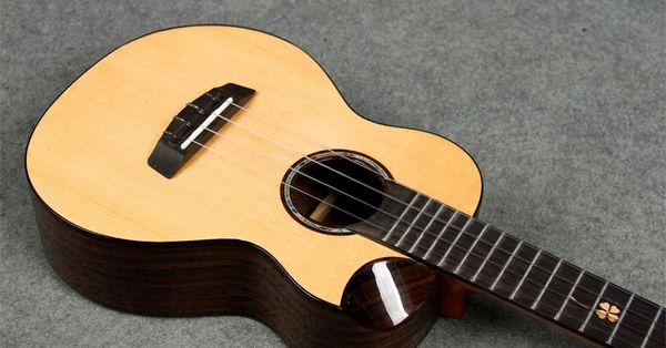 Tham khảo giá đàn guitar acoustic của các thương hiệu nổi tiếng