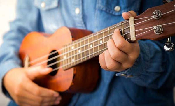 Hướng dẫn kỹ thuật quạt chả trên đàn Ukulele