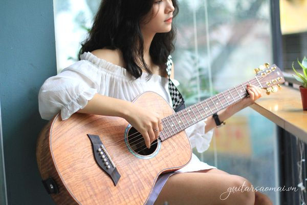 Mẫu đàn Guitar Sao Mai Custom Baby Full KOA