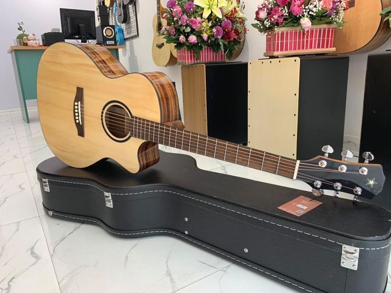 Tùng Acoustic và hành trình trên con đường theo đuổi guitar 5