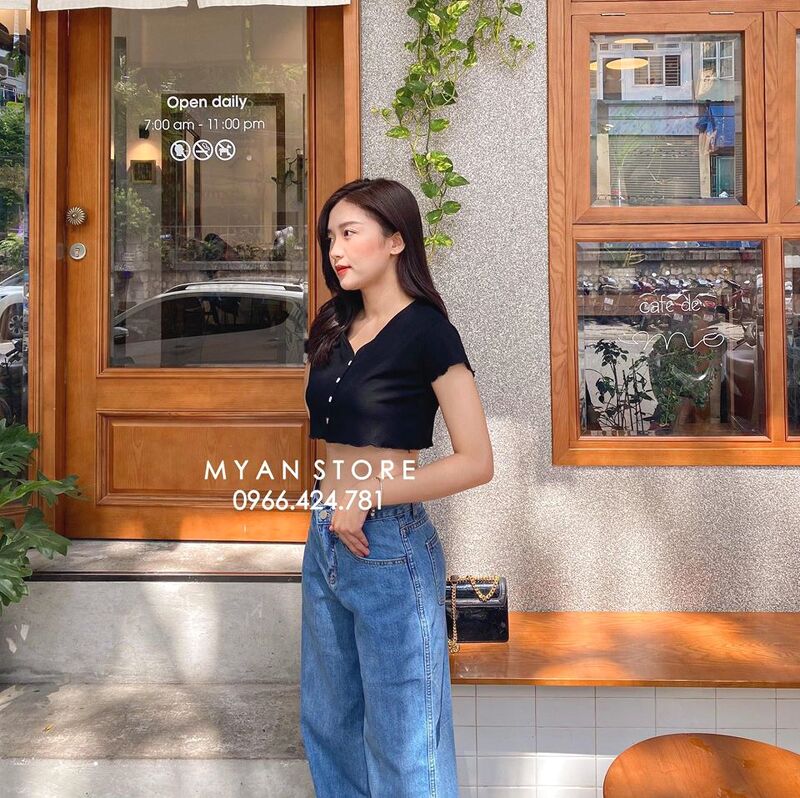 Áo croptop ZaK cúc trước (5m)