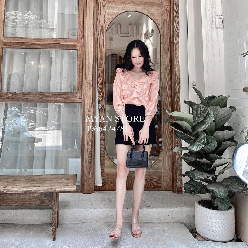 Áo cổ tim bèo rủ dọc thân chun tay