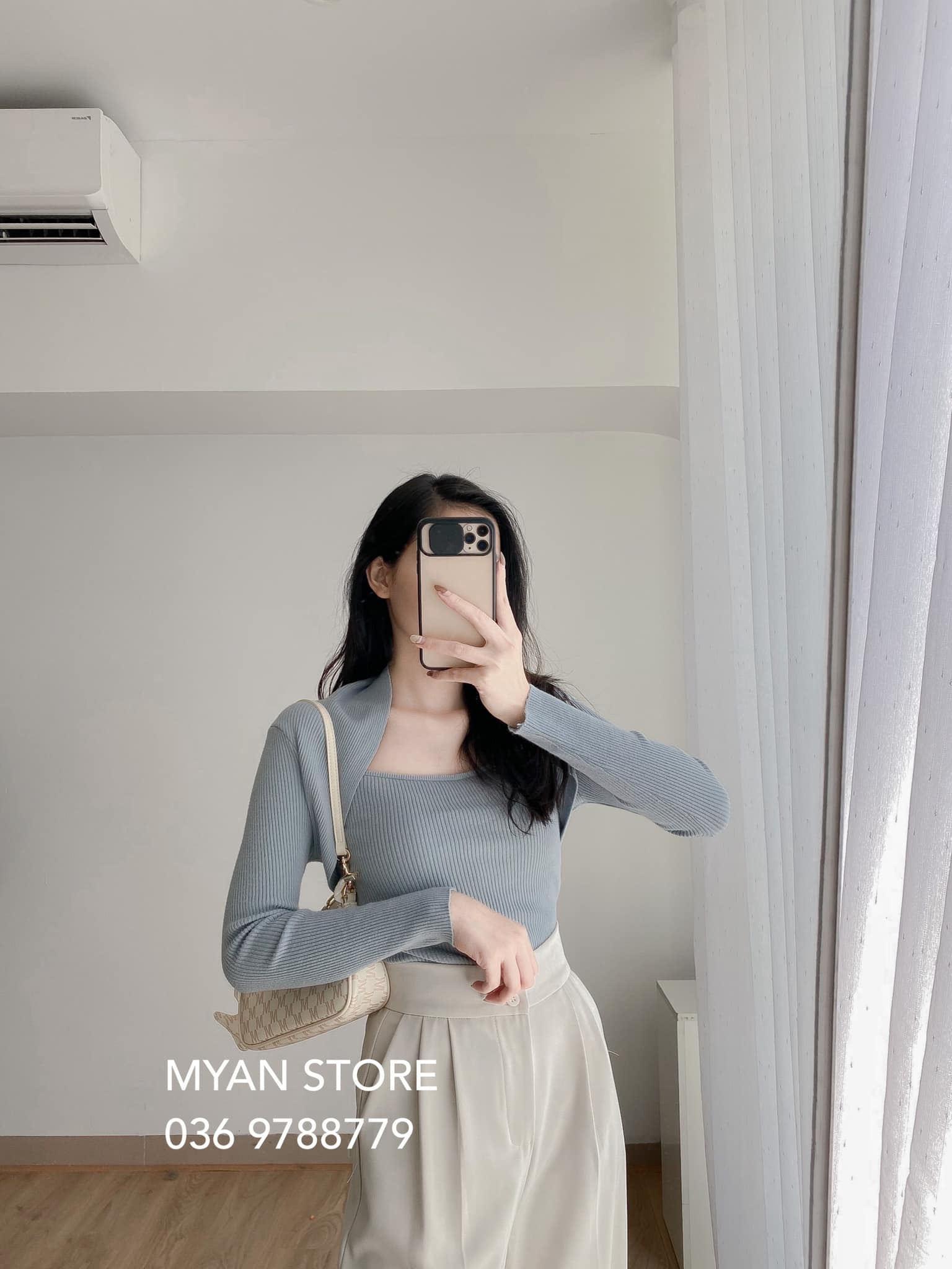Áo len đáp vai cổ vuông (7m-6618)
